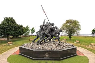 Fall River, MA | WWII Memorial