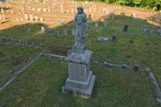 Hammett Family Monument